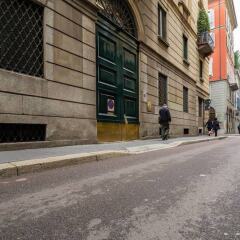 Отель Classy Milanese Stay Near Sforza Castle Милан