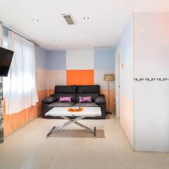 Отель Sitito Boliches Apartment Aparcamiento Испания, Фуэнхирола - отзывы, цены и фото номеров - забронировать отель Sitito Boliches Apartment Aparcamiento онлайн комната для гостей фото 5