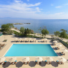 Lucy Hotel пляж