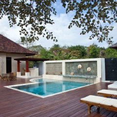 Отель Puri Segara Village Индонезия, Бали - отзывы, цены и фото номеров - забронировать отель Puri Segara Village онлайн бассейн