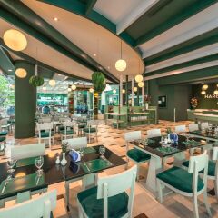 A-One New Wing Hotel гостиничный бар