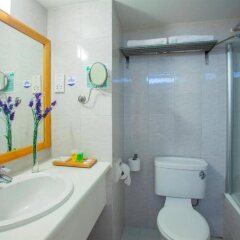 Отель Cavo Maris Beach ванная