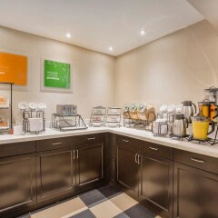 Отель Comfort Inn & Suites University Канада, Калгари - отзывы, цены и фото номеров - забронировать отель Comfort Inn & Suites University онлайн питание фото 2