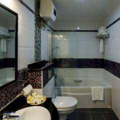 Отель Morning Side Suites Etim Inyang ванная фото 2