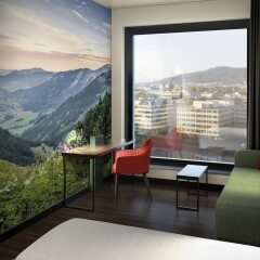 Отель A-Ja Zurich. Das City-Resort. Цюрих балкон