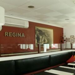 Отель Hostal Regina Испания, Бланес - отзывы, цены и фото номеров - забронировать отель Hostal Regina онлайн гостиничный бар