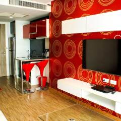 Апартаменты Sixty Six Pattaya Beach Road Apartment Паттайя удобства в номере