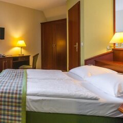 Отель Ringhotel Warnemünder Hof сейф в номере