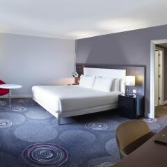 Отель Hilton Brussels Grand Place 4* Стандартный номер с разными типами кроватей фото 2