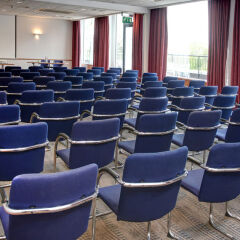 Отель Holiday Inn Edinburgh City West Эдинбург с домашними животными