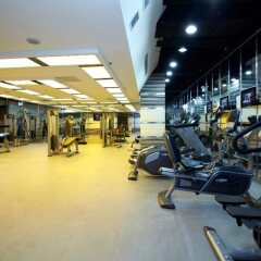 Отель Ramada Plaza Shanghai Pudong Airport Китай, Шанхай - отзывы, цены и фото номеров - забронировать отель Ramada Plaza Shanghai Pudong Airport онлайн фитнесс-зал фото 2