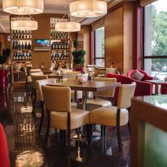 Отель Courtyard by Marriott Tbilisi питание фото 7
