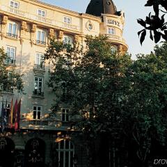 Hotel Ritz Madrid спортивное сооружение