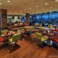 Radisson Blu Iveria Hotel, Tbilisi гостиничный бар