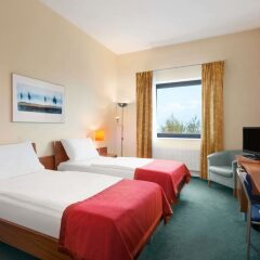 Отель Ramada Airport Hotel Prague Чехия, Прага - 2 отзыва об отеле, цены и фото номеров - забронировать отель Ramada Airport Hotel Prague онлайн фото 2