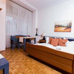 Апартаменты Debo Apartments NÄhe Westbahnhof Вена комната для гостей фото 5