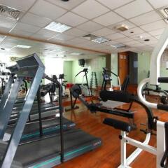 Отель Rolla Residence Hotel Apartment ОАЭ, Дубай - отзывы, цены и фото номеров - забронировать отель Rolla Residence Hotel Apartment онлайн фитнесс-зал фото 4