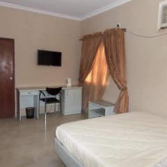 Golden Tulip Lagos Airport Hotel in Ikeja, Nigeria from 294$, photos, reviews - zenhotels.com guestroom photo 4