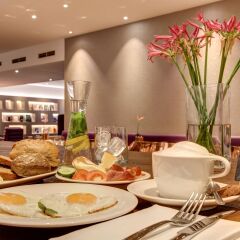 FourSide Hotel Braunschweig питание