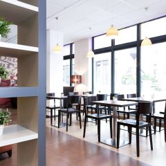 Отель ibis Styles Hotel Brussels Centre Stéphanie Бельгия, Брюссель - 2 отзыва об отеле, цены и фото номеров - забронировать отель ibis Styles Hotel Brussels Centre Stéphanie онлайн питание