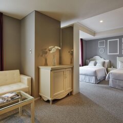 Отель Courtyard by Marriott Tokyo Station комната для гостей