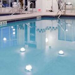 Отель Hilton Garden Inn Bloomington Блумингтон бассейн фото 3