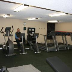 Отель Hampton Inn Newark Airport США, Элизабет - отзывы, цены и фото номеров - забронировать отель Hampton Inn Newark Airport онлайн фитнесс-зал фото 2