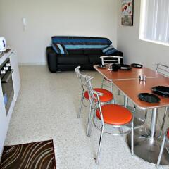 Отель Reno's Guest House Бирзеббуджа в номере