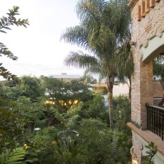 Отель Casa de las Flores Мексика, Тлакуепакуе - отзывы, цены и фото номеров - забронировать отель Casa de las Flores онлайн балкон