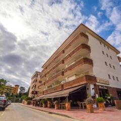 Отель Eldorado Apartamentos Turisticos Испания, Льорет-де-Мар - отзывы, цены и фото номеров - забронировать отель Eldorado Apartamentos Turisticos онлайн вид на фасад