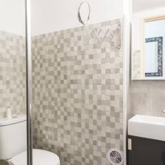 Отель Happy Reception Boutique Hostel Marquês. Португалия, Лиссабон - отзывы, цены и фото номеров - забронировать отель Happy Reception Boutique Hostel Marquês. онлайн ванная