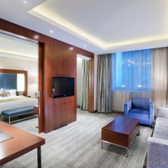 Отель Holiday Inn Shanghai Pudong, an IHG Hotel Китай, Шанхай - отзывы, цены и фото номеров - забронировать отель Holiday Inn Shanghai Pudong, an IHG Hotel онлайн комната для гостей фото 4
