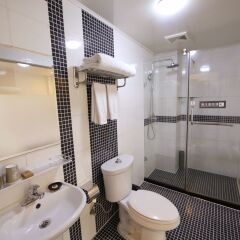 Отель Nostalgia Hotel Beijing Xidan Китай, Пекин - отзывы, цены и фото номеров - забронировать отель Nostalgia Hotel Beijing Xidan онлайн ванная фото 2