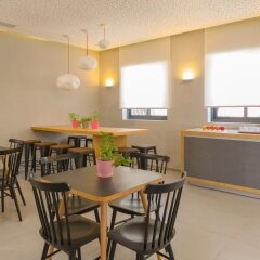 Stay Inn Hostel Израиль, Иерусалим - отзывы, цены и фото номеров - забронировать отель Stay Inn Hostel онлайн питание фото 2