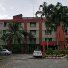 Отель Phuket Ecozy Hotel Таиланд, Пхукет - отзывы, цены и фото номеров - забронировать отель Phuket Ecozy Hotel онлайн парковка