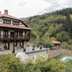 Отель Apartamentos La Dobra фото 24