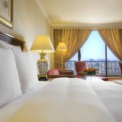 Отель Regency Palace Amman комната для гостей фото 12