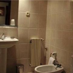 Отель Hostal Los Manos Испания, Бланес - отзывы, цены и фото номеров - забронировать отель Hostal Los Manos онлайн ванная