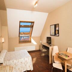 Отель Apartamentos Portazgo - La Coruña комната для гостей фото 2