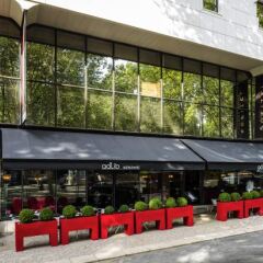 Отель Sofitel Lisbon Liberdade бассейн