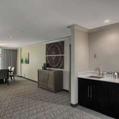 Отель DoubleTree by Hilton at the Entrance to Universal Orlando в номере