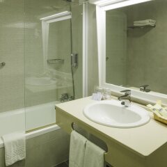 Hotel Monarque Torreblanca Фуэнхирола ванная