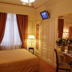 Champagne Palace Hotel комната для гостей