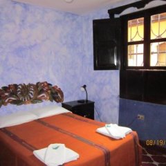 Hotel Casa Cristina in Antigua Guatemala, Guatemala from 96$, photos, reviews - zenhotels.com guestroom