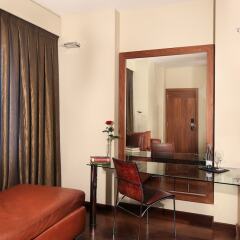Hotel Gran Derby Suites Барселона удобства в номере фото 2