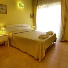 Hotel Alessandra Нумана комната для гостей