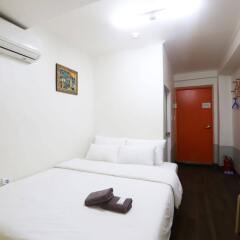 Отель Apple Backpackers комната для гостей