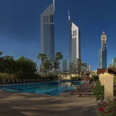 Апартаменты The Apartments Dubai World Trade Centre бассейн