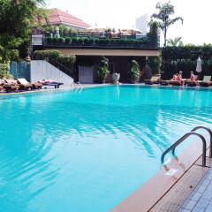 Golden Beach Hotel Pattaya бассейн
