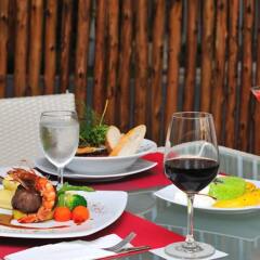 Отель Ramada by Wyndham Phuket Southsea питание фото 3